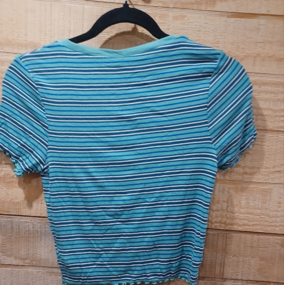Ladies Top - Picture 2 of 3